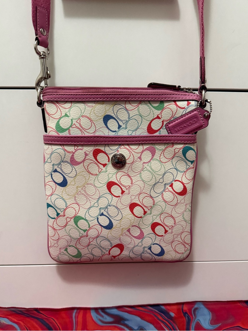 Vintage Y2K Coach Poppy Multicolor Outline Signature Canvas Swingpack Crossbody